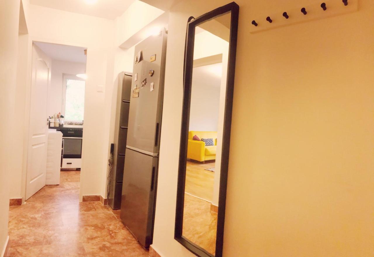 Lola'S Apartament Close To City Center ブカレスト エクステリア 写真
