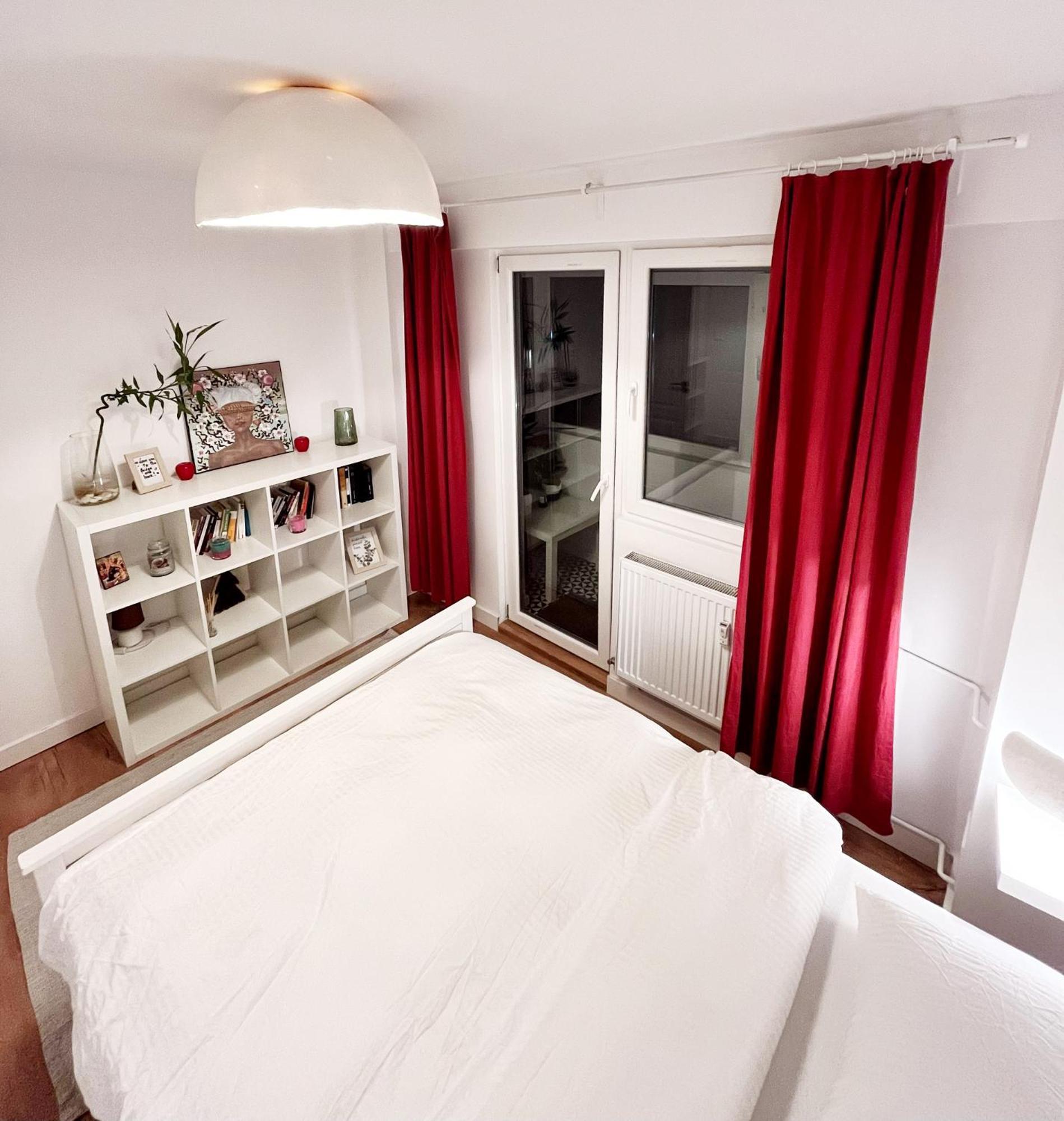 Lola'S Apartament Close To City Center ブカレスト エクステリア 写真