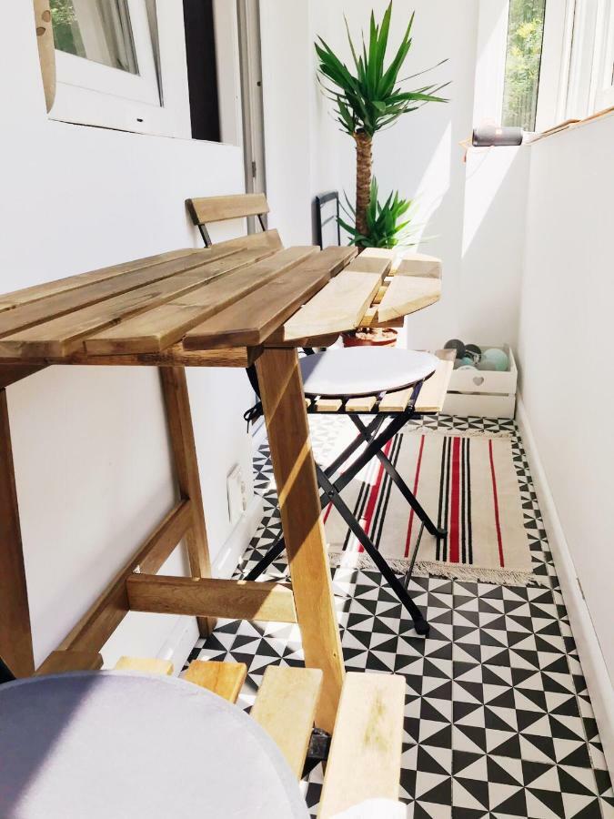Lola'S Apartament Close To City Center ブカレスト エクステリア 写真